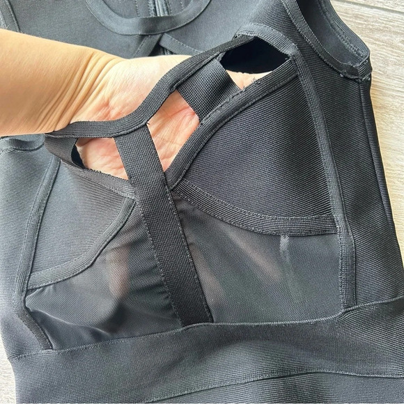 Miss Circle Lace Cut Out Front Bodycon Dress - Picture 3 of 10